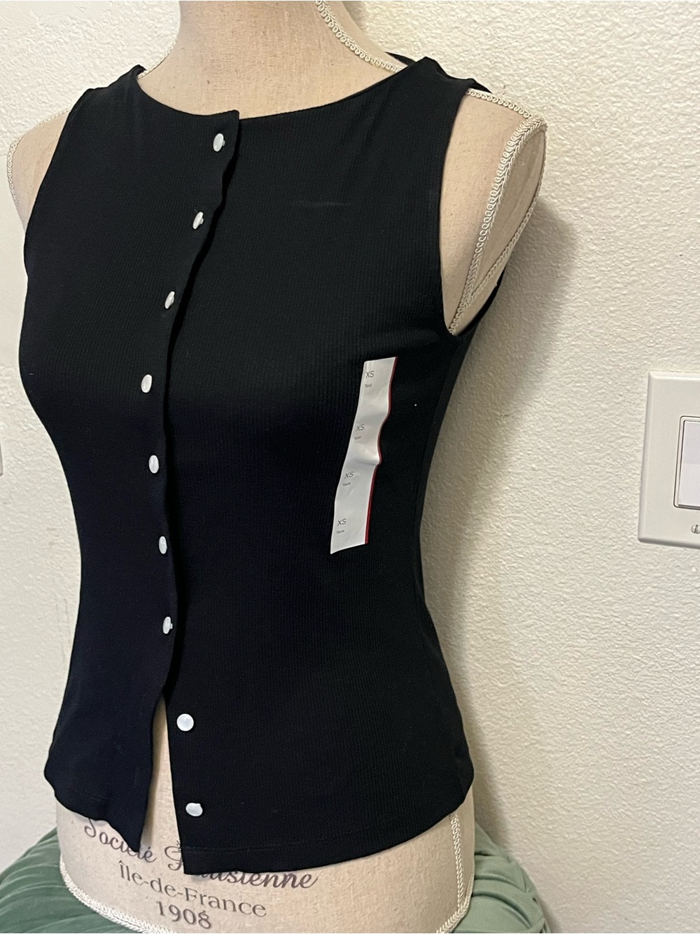 wild fable Black Ribbed Button-Front Tank - Picture 2 of 7